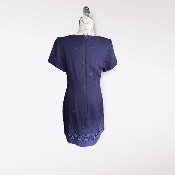 Plaza South 90’s Deep Purple Short Sleeve A-line Dress with Embroidery Size 10 - Picture 4 of 8